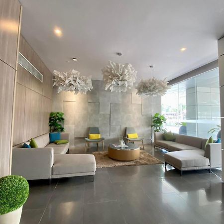 Aeon Towers Executive Suite 2Br 18Th Floor Davao City Exterior foto